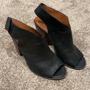 Closet Cleanout! Women’s Lucky Brand Booties!
